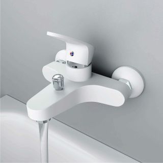 Смеситель для ванны/душа Dorff Alpha D9010000WH